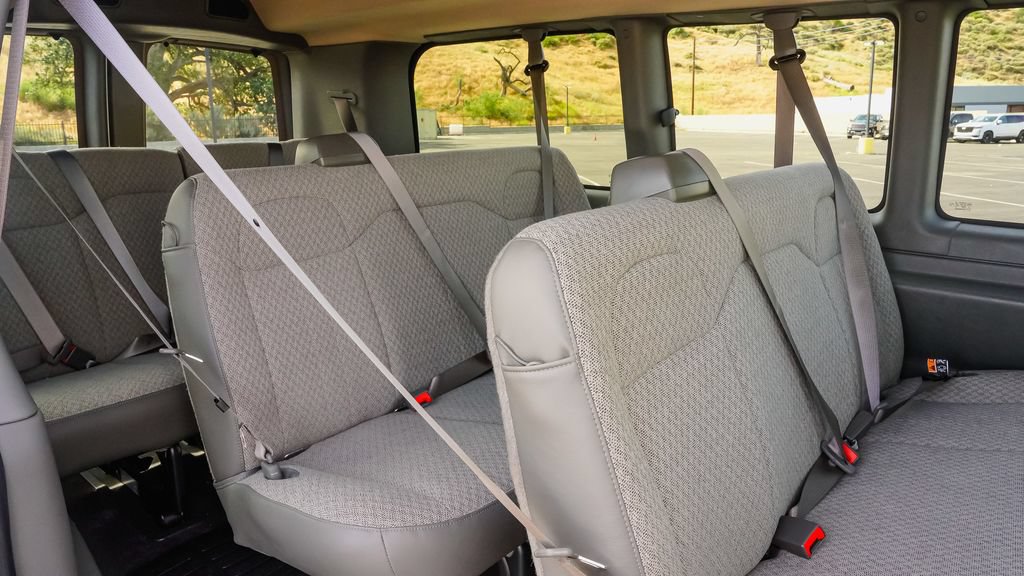 Used 2025 GMC Savana 3500 LT w/ LT Preferred Equipment Group RWD image 13