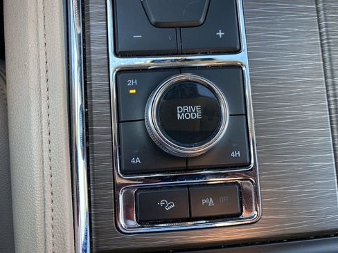 Certified 2024 Ford Expedition Max Limited image 30