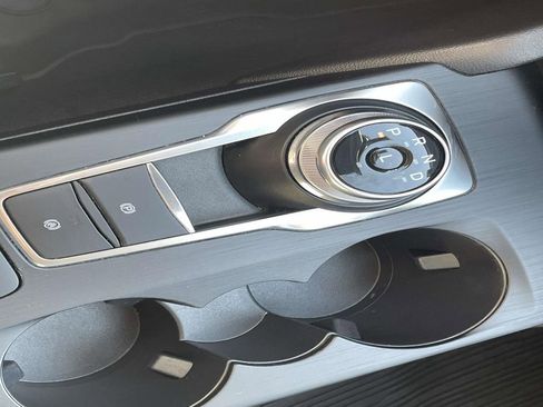 Used 2022 Ford Escape S image 21