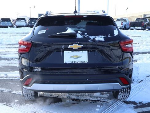 New 2026 Chevrolet Trax LT w/ Driver Confidence Package image 6