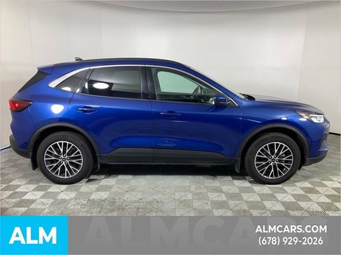Used 2023 Ford Escape SE image 10