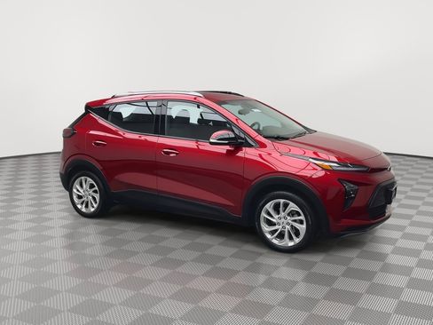 Certified 2023 Chevrolet Bolt EUV LT w/ Comfort Package FWD image 38