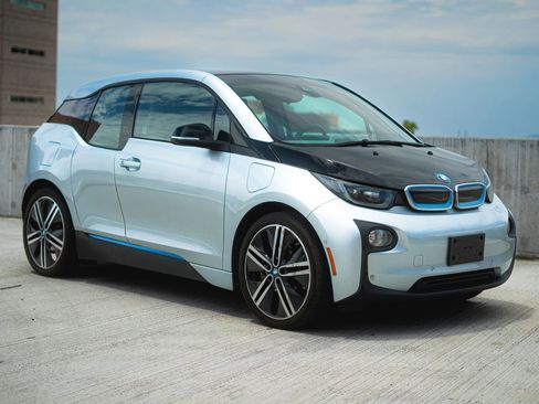 Used 2015 BMW i3 w/ Range Extender image 27