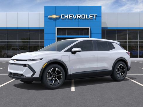 New 2026 Chevrolet Equinox EV LT FWD image 2