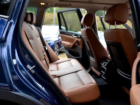 Used 2017 BMW X3 xDrive28i image 11