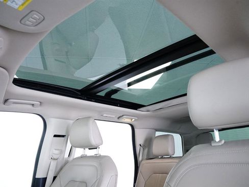 Used 2024 Ford Expedition Limited image 41