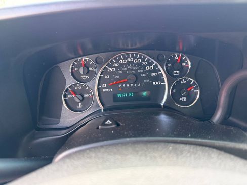 Used 2010 GMC Savana 1500 LS RWD image 21