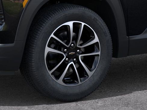 New 2026 Chevrolet TrailBlazer LT w/ Convenience Package FWD image 9