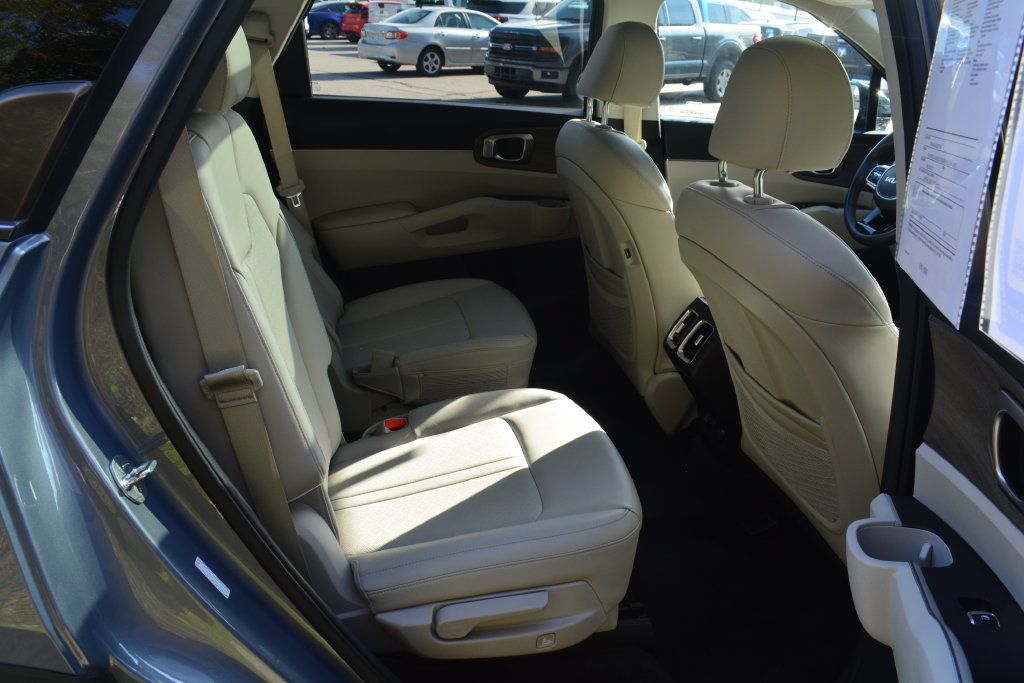 Used 2022 Kia Sorento X-Line EX AWD/4WD image 25