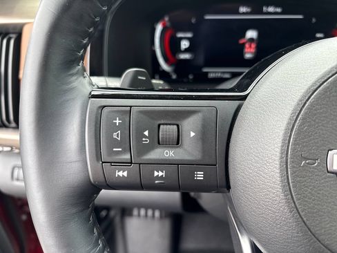 Used 2023 Nissan Pathfinder Platinum w/ Lighting Package (N93) AWD/4WD image 18