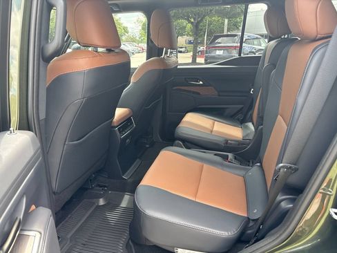 Certified 2026 Lexus GX 550 w/ Accessory Package (2T) AWD/4WD image 21