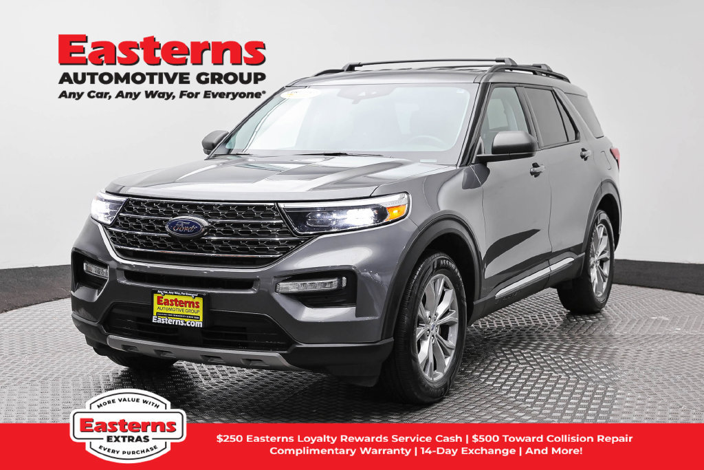 Used 2023 Ford Explorer XLT w/ Equipment Group 202A AWD/4WD image 1