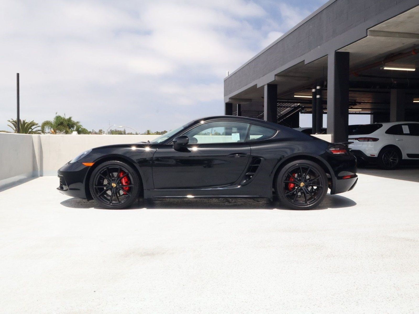 Certified 2025 Porsche 718 Cayman S RWD image 2