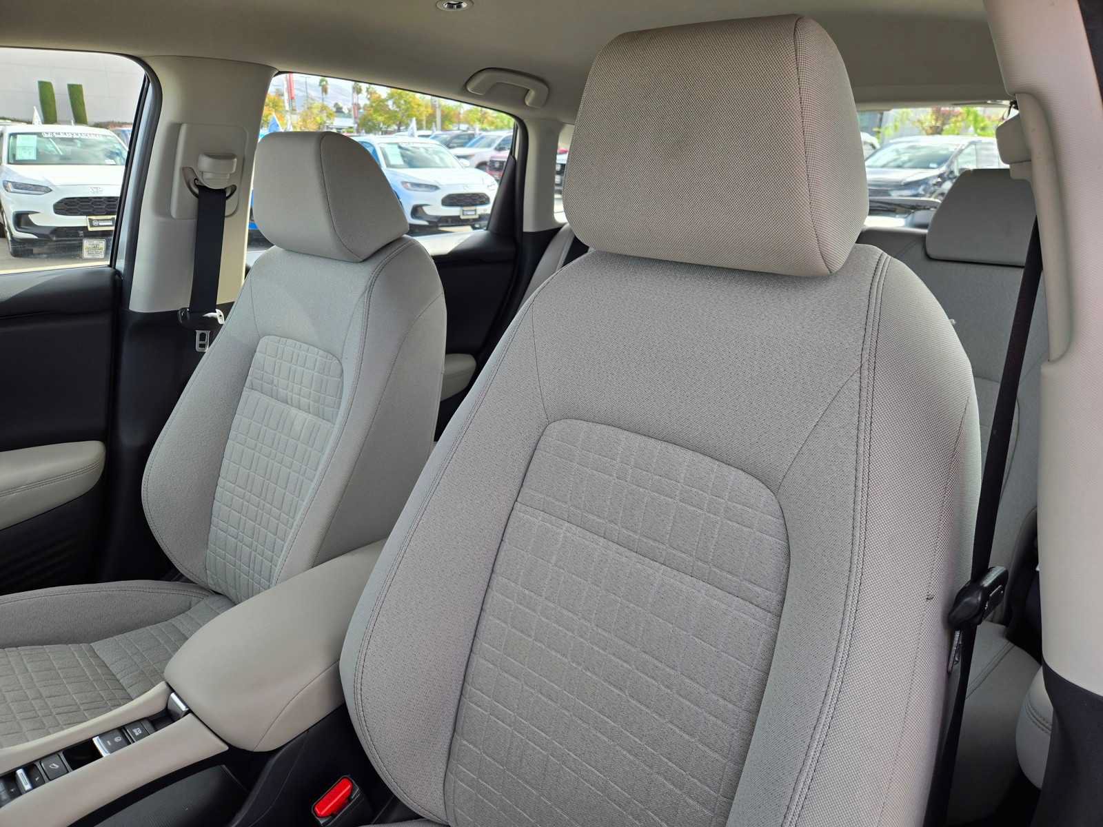 Used 2023 Honda HR-V LX image 15