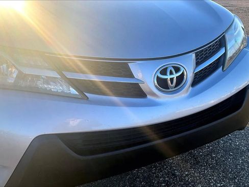 Used 2013 Toyota RAV4 Limited FWD image 30