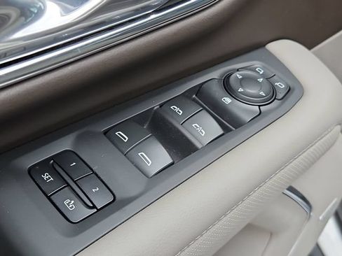 Certified 2023 GMC Yukon SLT RWD image 24
