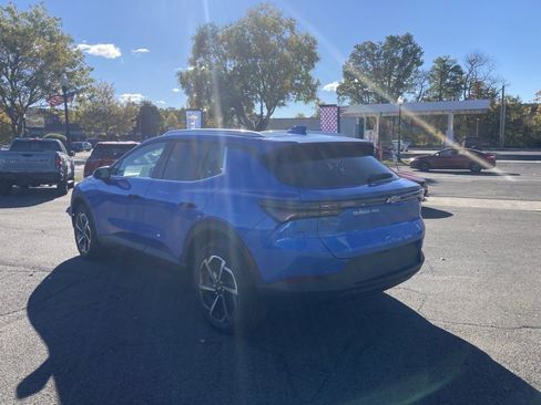 New 2026 Chevrolet Equinox EV LT image 5