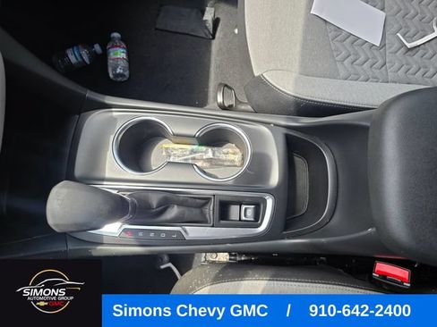 Used 2022 Chevrolet Equinox LT FWD image 26