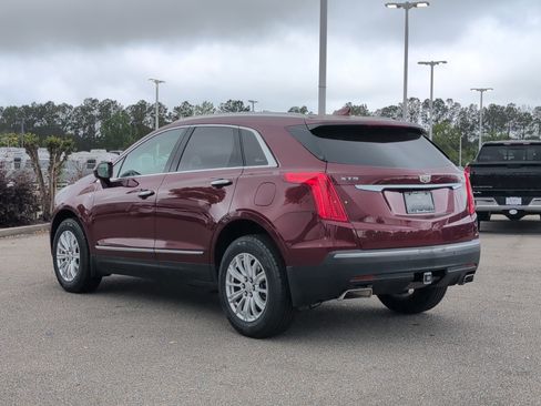 Used 2017 Cadillac XT5 FWD image 3