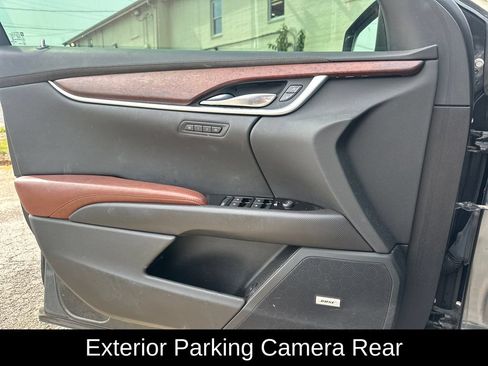 Used 2016 Cadillac XTS Luxury FWD image 10