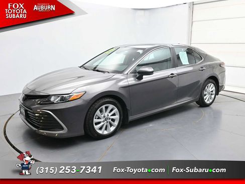 Used 2023 Toyota Camry LE AWD/4WD image 2
