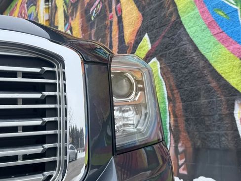 Used 2019 GMC Yukon XL Denali w/ Open Road Package image 6