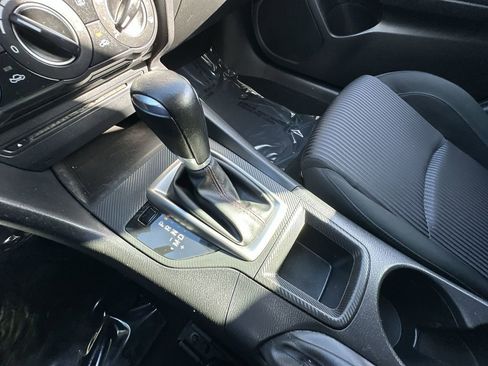 Used 2014 MAZDA MAZDA3 i Touring image 28