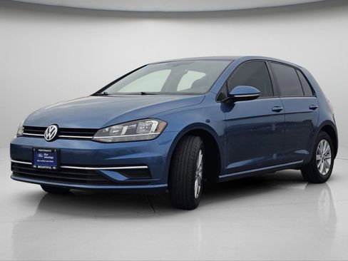 Used 2019 Volkswagen Golf S image 18