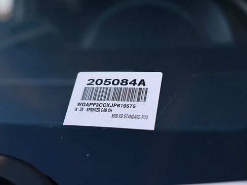 Used 2018 Mercedes-Benz Sprinter 3500 image 38