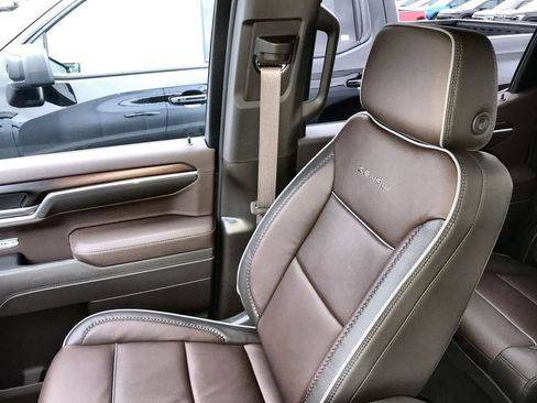 Used 2026 GMC Sierra 1500 Denali AWD/4WD image 25