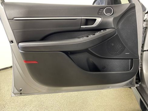 Used 2022 Hyundai Sonata Limited image 19