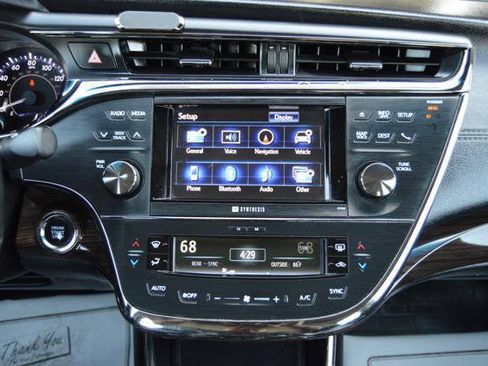 Used 2014 Toyota Avalon Limited FWD image 21
