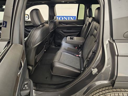 New 2026 Jeep Grand Cherokee Laredo image 34