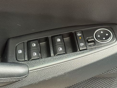 Used 2024 Kia Seltos S AWD/4WD image 13