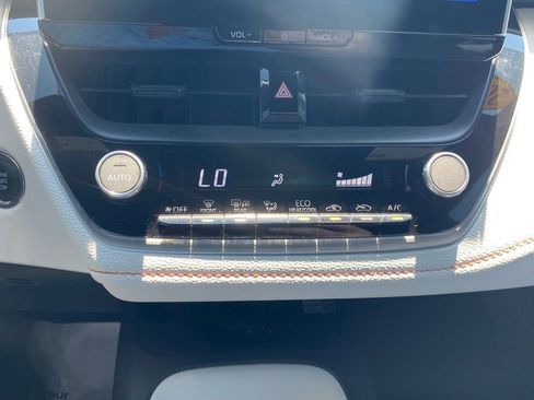 Used 2025 Toyota Corolla FX w/ Convenience Package FWD image 23
