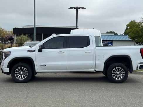 Used 2023 GMC Sierra 1500 AT4 image 7