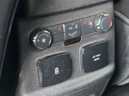 Used 2019 Ford Explorer Platinum AWD/4WD image 45
