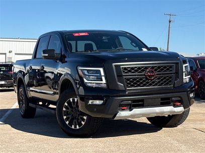 Used 2024 Nissan Titan PRO-4X w/ Pro-4x Convenience Package