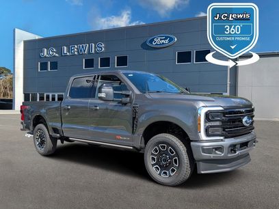 New 2026 Ford F350 Platinum w/ FX4 Off-Road Package