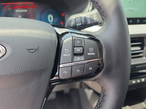 New 2025 Ford Escape SE w/ PHEV Premium Package image 14