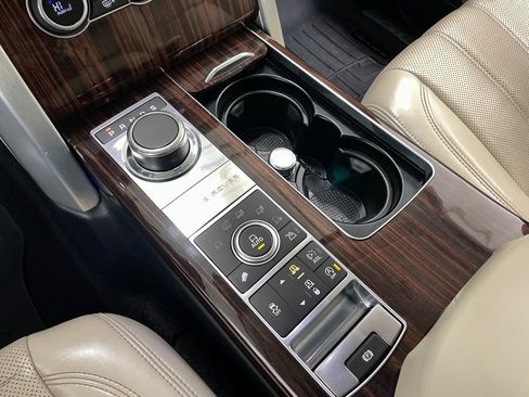 Used 2016 Land Rover Range Rover HSE image 35