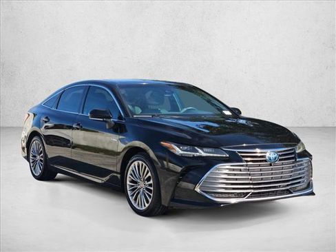 Used 2021 Toyota Avalon Limited w/ Advanced Safety Package image 3
