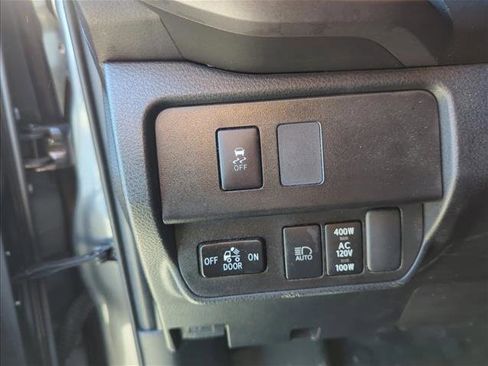 Used 2020 Toyota Tacoma TRD Sport w/ Technology Package image 13