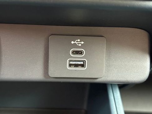 Used 2025 Ford Maverick XLT w/ XLT Luxury Package AWD/4WD image 12