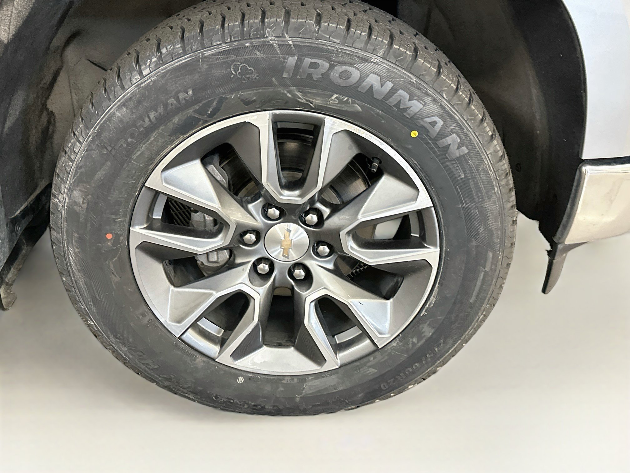 Used 2024 Chevrolet Silverado 1500 LT AWD/4WD image 11