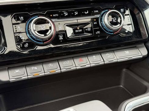 Used 2024 GMC Sierra 1500 Denali image 27