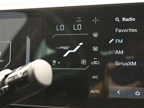 Used 2025 Kia K4 EX FWD image 35