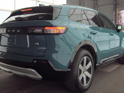 Used 2024 Honda Prologue Touring image 2
