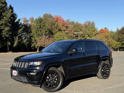 Used 2017 Jeep Grand Cherokee Altitude