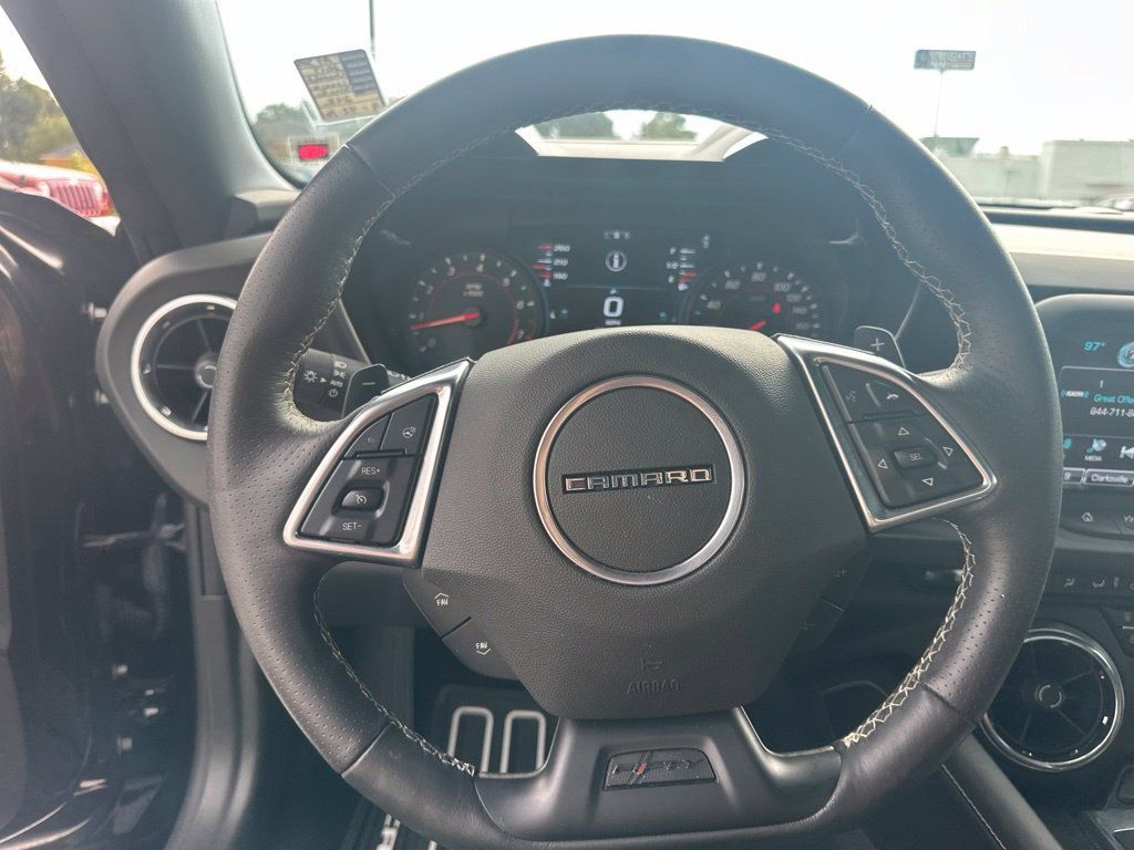 Used 2017 Chevrolet Camaro SS RWD image 15